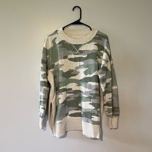 Aerie Camo Crewneck : Size small